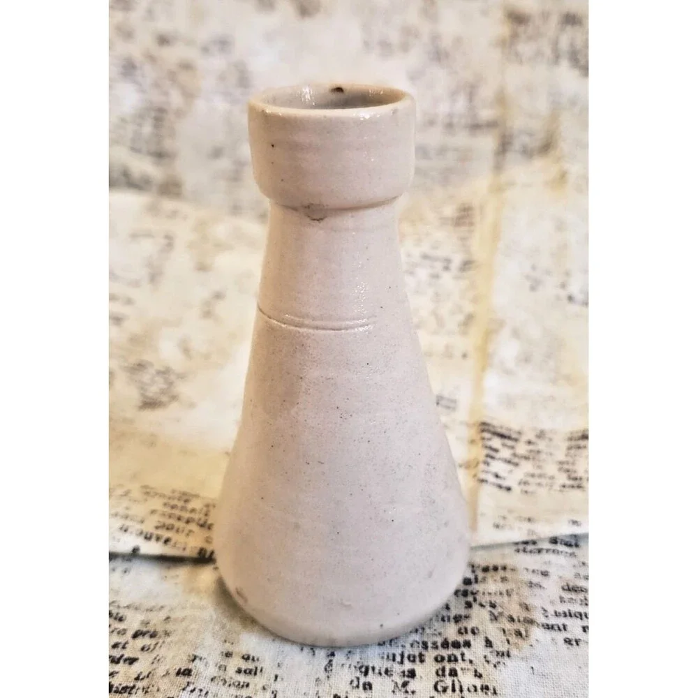 Vintage - Williamsburg VA Pottery Small Bud Vase or Ink Well